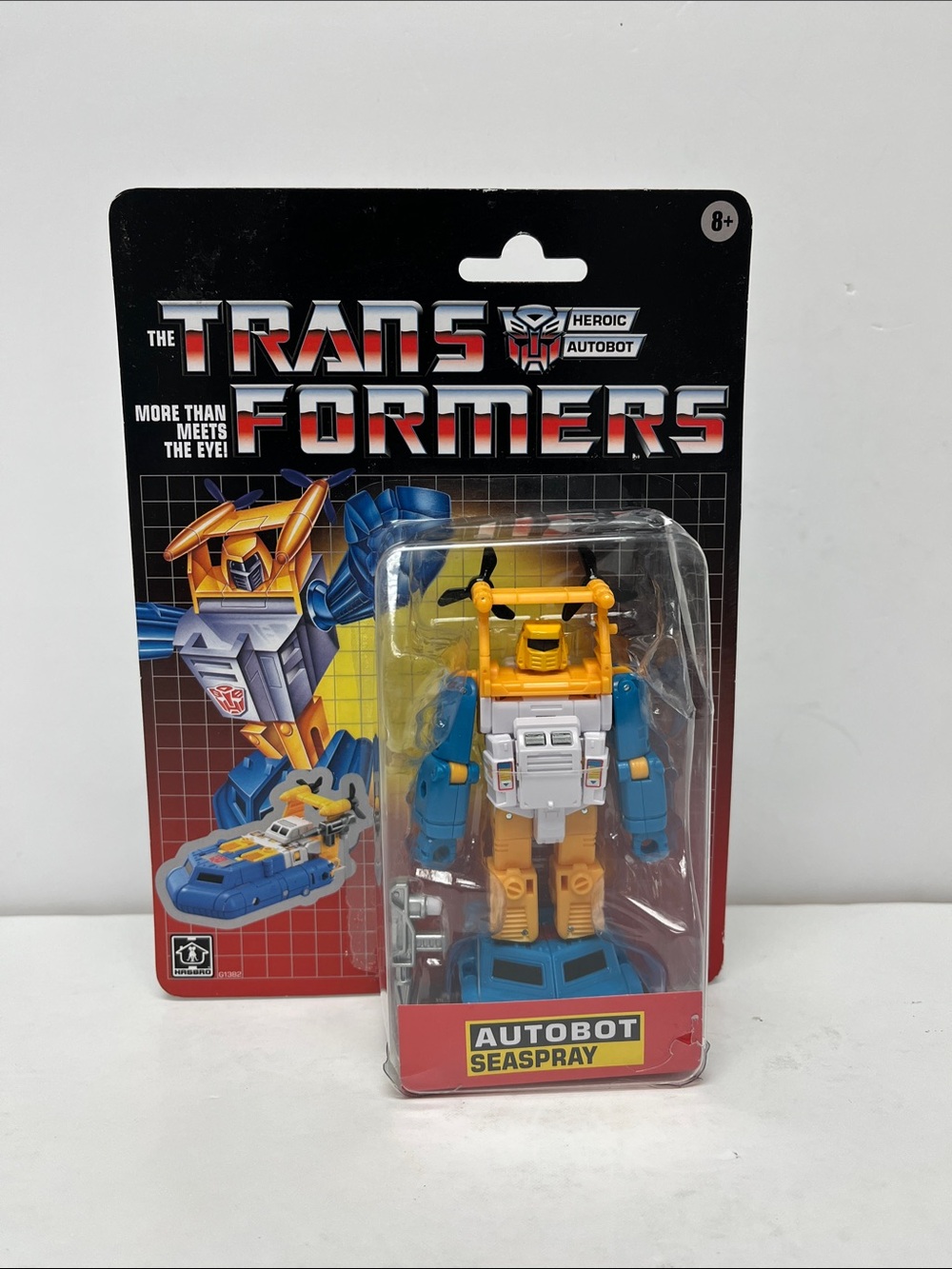 Transformers Autobot Seaspray Action Figure